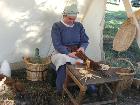 Fête des métiers et traditions médiévales au chateau de rochebaron de bas en basset (haute-loire 43)